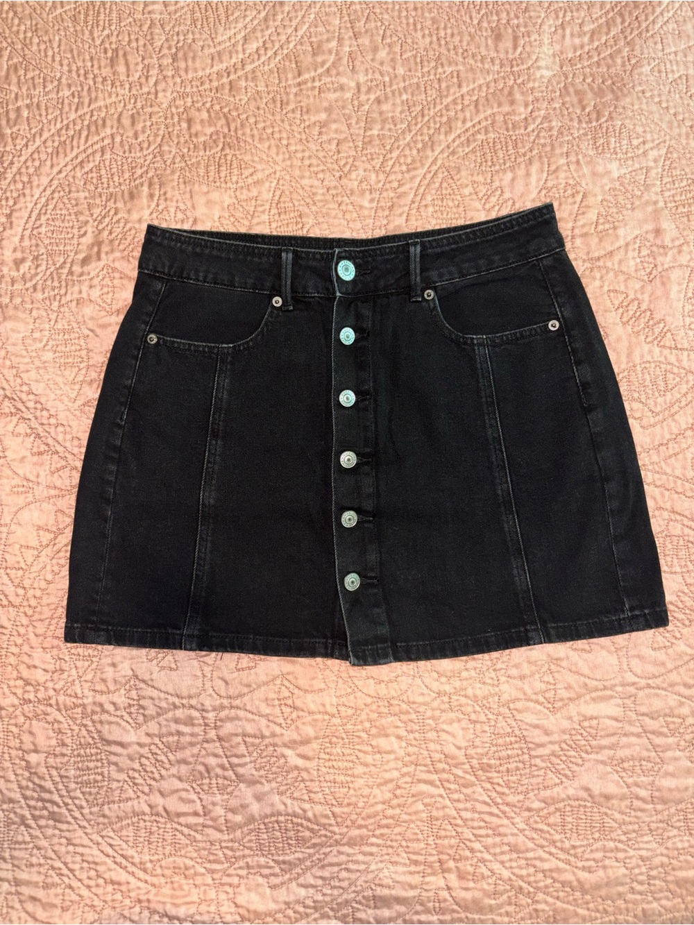 AEO Black Button-Front Denim Skirt
